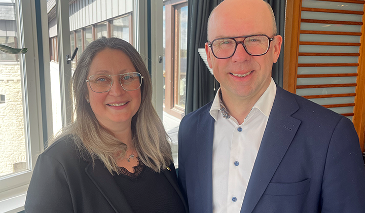 Inger-Lise Sjöström och Gustav Kämpe under Svensk Mjölks årsstämma 2026